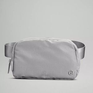 Everywhere Belt Bag
